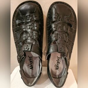 Alegria Black Thrones